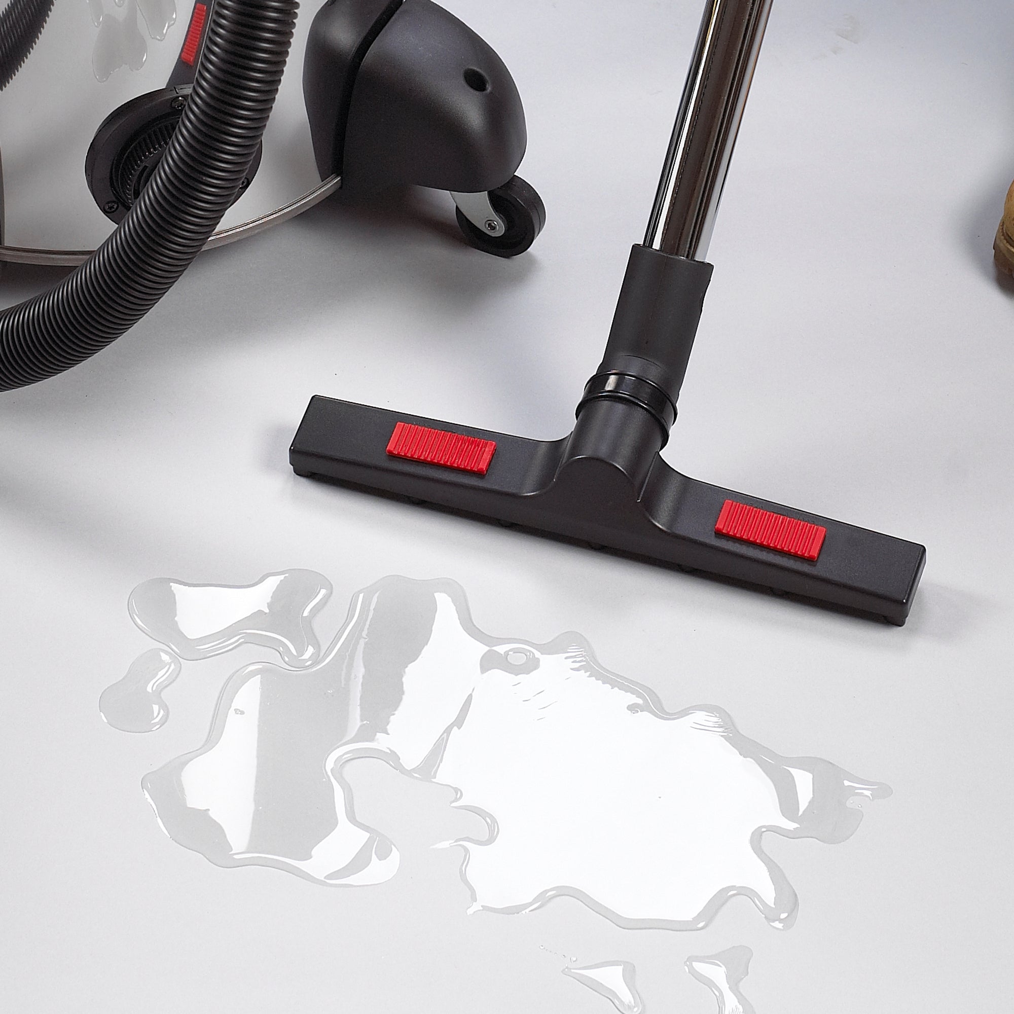 Shop-Vac® 1- 1/4-inch diameter Deluxe Floor Kit - Image 7